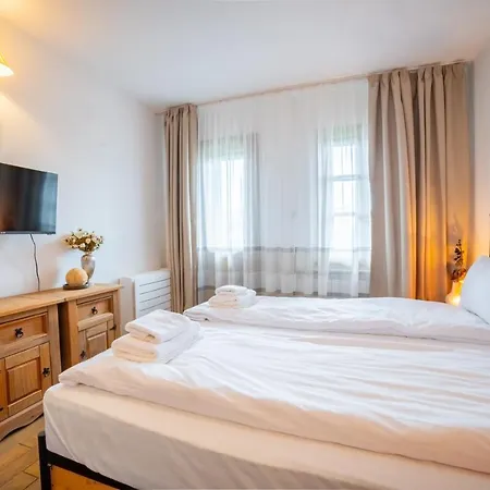 Four Riders Guest House Veliko Tŭrnovo Exterior photo